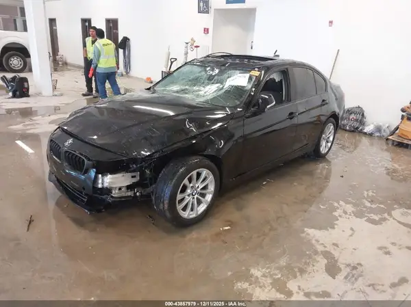 WBA8E5G54GNT93806 2016 BMW 3ER - Image 2