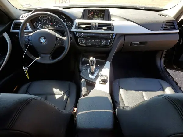 WBA8E5G54GNU20731 2016 BMW 3ER - Image 8