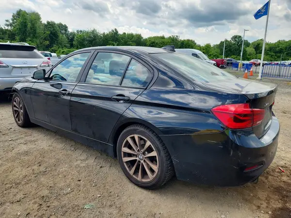 WBA8E5G54GNU21359 2016 BMW 3ER - Image 2