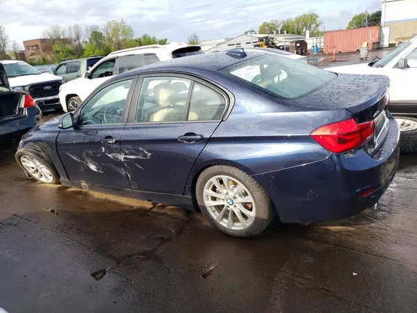 WBA8E5G54HNU41483 2017 BMW 3ER - Image 2