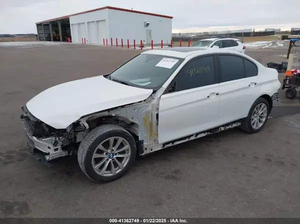WBA8E5G54JNU47158 2018 BMW 3ER - Image 2
