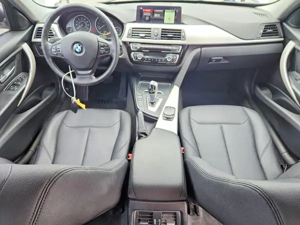 WBA8E5G54JNU47953 2018 BMW 3ER - Image 8