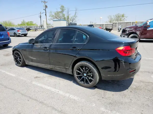 WBA8E5G54JNV02241 2018 BMW 3ER - Image 2