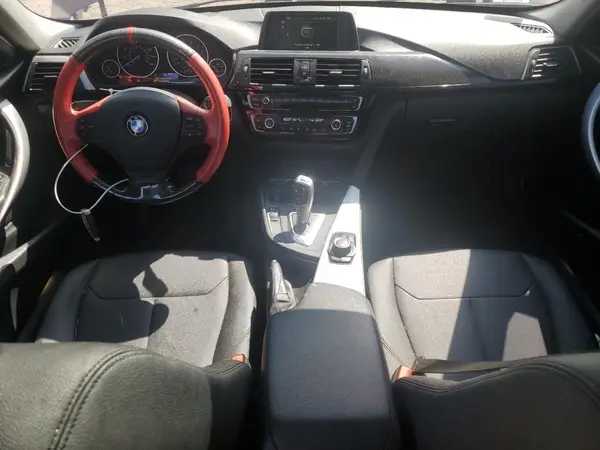 WBA8E5G54JNV02854 2018 BMW 3ER - Image 8