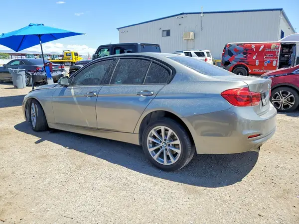 WBA8E5G54JNV02921 2018 BMW 3ER - Image 2