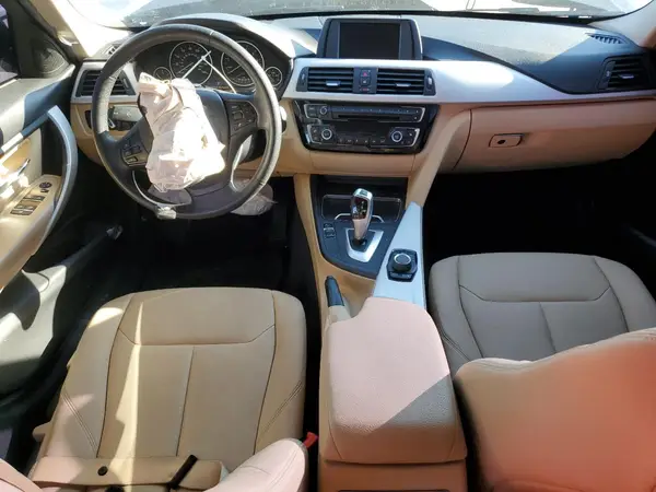 WBA8E5G54JNV03082 2018 BMW 3ER - Image 8
