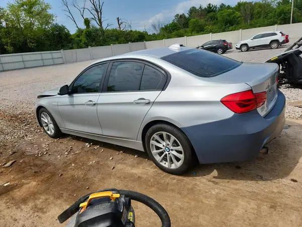 WBA8E5G55GNT93104 2016 BMW 3ER - Image 2