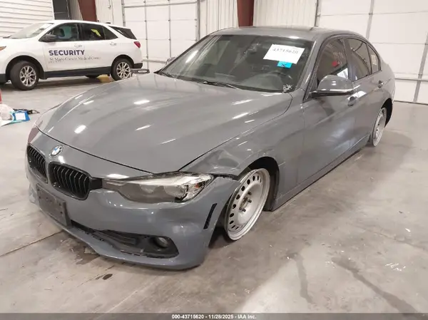 WBA8E5G55GNT93510 2016 BMW 3ER - Image 2