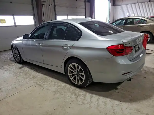 WBA8E5G55GNT94852 2016 BMW 3ER - Image 2