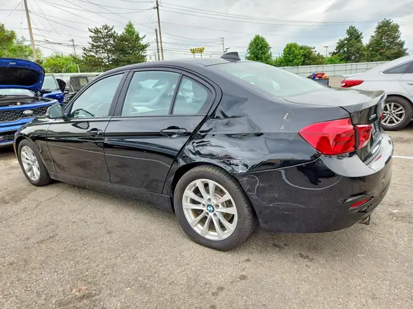 WBA8E5G55GNT95032 2016 BMW 3ER - Image 2