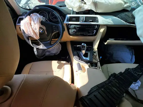 WBA8E5G55JNU46407 2018 BMW 3ER - Image 8