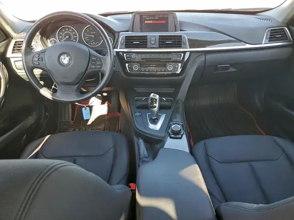 WBA8E5G55JNU47203 2018 BMW 3ER - Image 8