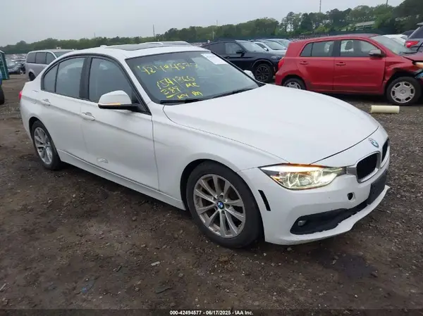 WBA8E5G55JNU47931 2018 BMW 3ER - Image 1