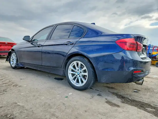 WBA8E5G56HNU41579 2017 BMW 3ER - Image 2