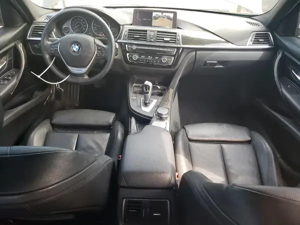 WBA8E5G56JNU46741 2018 BMW 3ER - Image 8