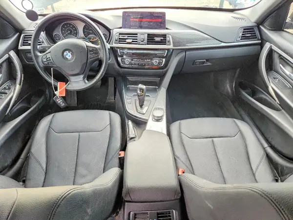 WBA8E5G56JNU47212 2018 BMW 3ER - Image 8
