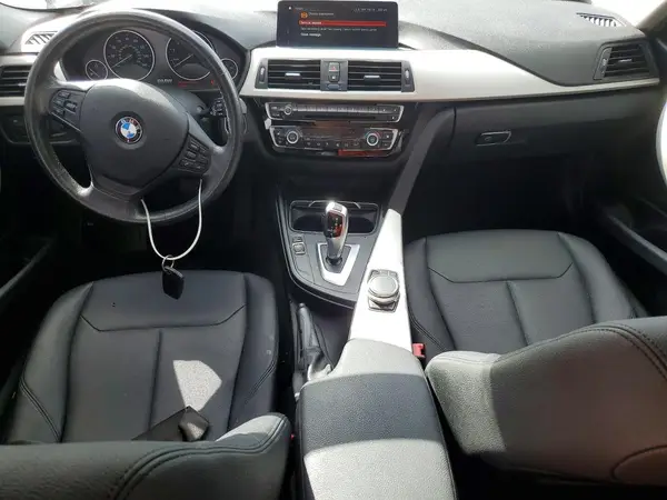 WBA8E5G56JNU47856 2018 BMW 3ER - Image 8