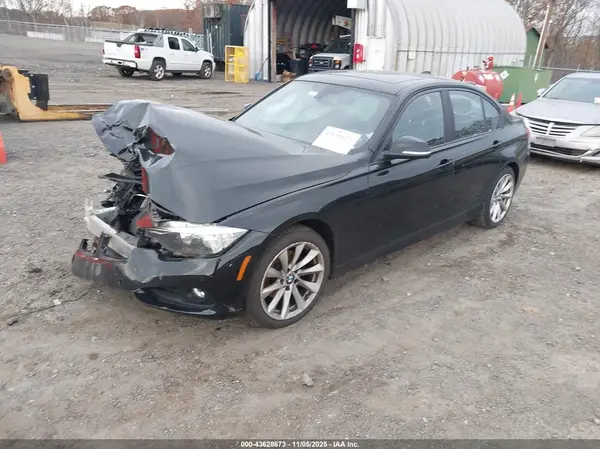 WBA8E5G57GNT40596 2016 BMW 3ER - Image 2