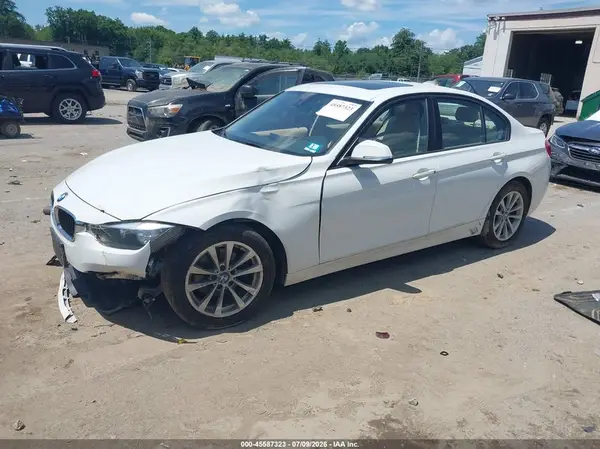 WBA8E5G57GNT93461 2016 BMW 3ER - Image 2