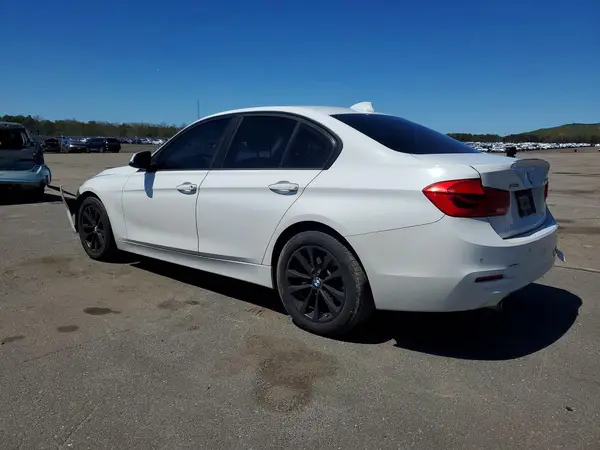 WBA8E5G57GNT93864 2016 BMW 3ER - Image 2