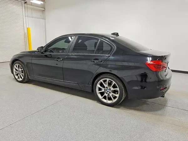 WBA8E5G57HNU41249 2017 BMW 3ER - Image 2