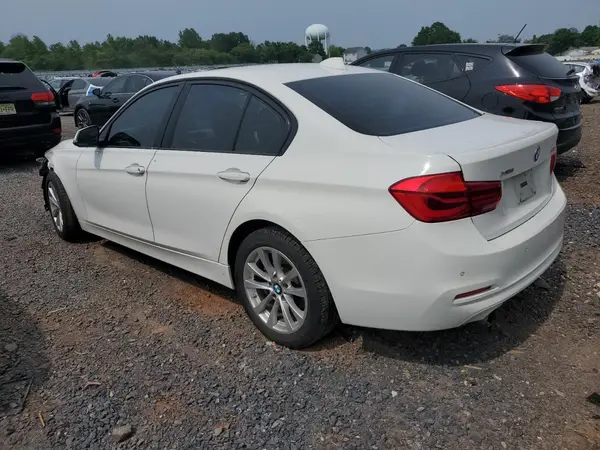 WBA8E5G57JNU46103 2018 BMW 3ER - Image 2