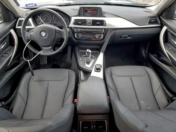 WBA8E5G57JNU47137 2018 BMW 3ER - Image 8