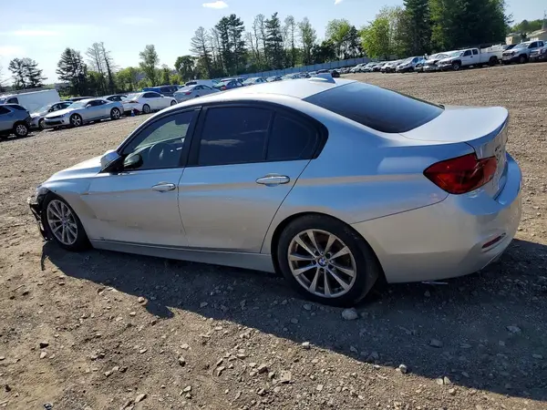 WBA8E5G57JNU47185 2018 BMW 3ER - Image 2