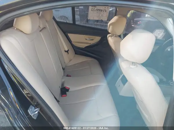 WBA8E5G57JNU47770 2018 BMW 3ER - Image 8