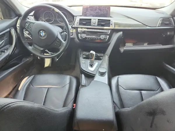 WBA8E5G57JNU48014 2018 BMW 3ER - Image 8