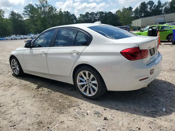 WBA8E5G57JNV02315 2018 BMW 3ER - Image 2
