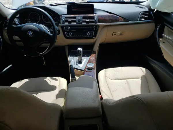 WBA8E5G57JNV02315 2018 BMW 3ER - Image 8