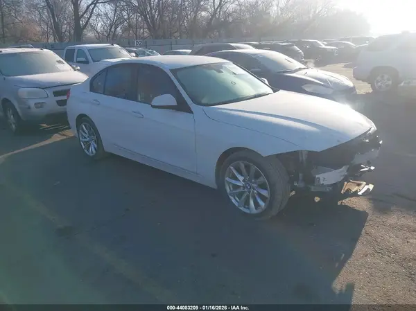 WBA8E5G57JNV02766 2018 BMW 3ER - Image 1