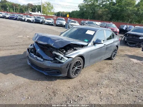 WBA8E5G57JNV02900 2018 BMW 3ER - Image 2