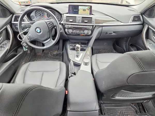 WBA8E5G57JNV03111 2018 BMW 3ER - Image 8