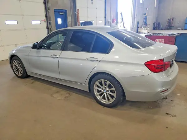 WBA8E5G58GNT41014 2016 BMW 3ER - Image 2