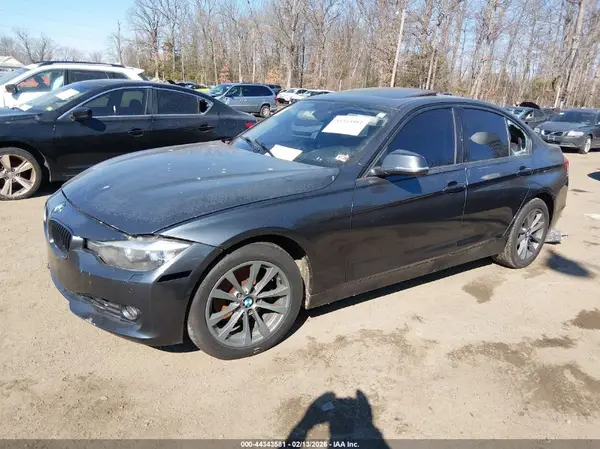 WBA8E5G58HNU22239 2017 BMW 3ER - Image 2