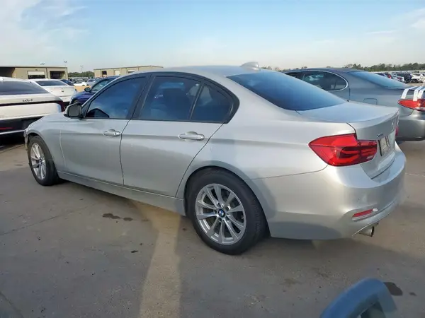 WBA8E5G58HNU22452 2017 BMW 3ER - Image 2
