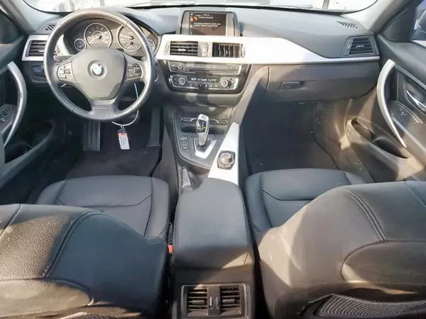 WBA8E5G58HNU22452 2017 BMW 3ER - Image 8
