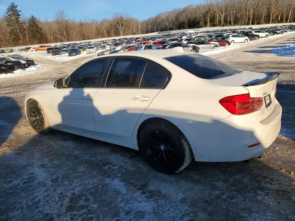 WBA8E5G58HNU41258 2017 BMW 3ER - Image 2