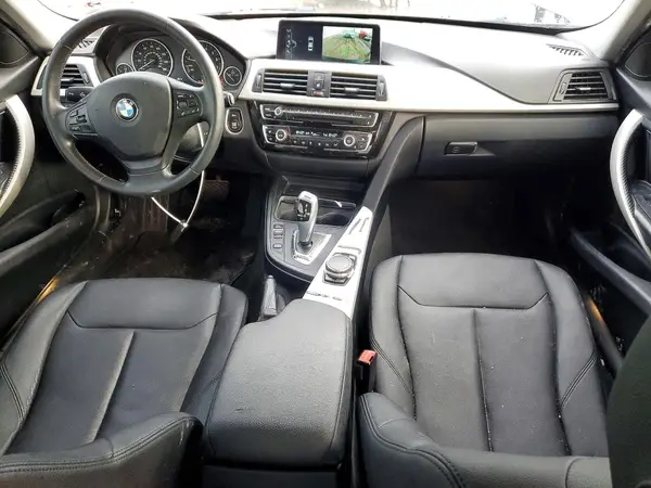 WBA8E5G58HNU41437 2017 BMW 3ER - Image 8
