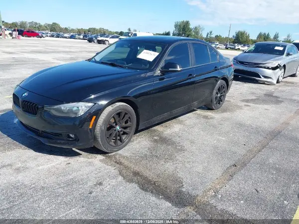 WBA8E5G58HNU41454 2017 BMW 3ER - Image 2
