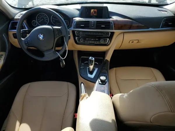 WBA8E5G58JNU48099 2018 BMW 3ER - Image 8