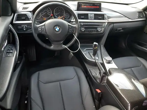 WBA8E5G58JNV01853 2018 BMW 3ER - Image 8