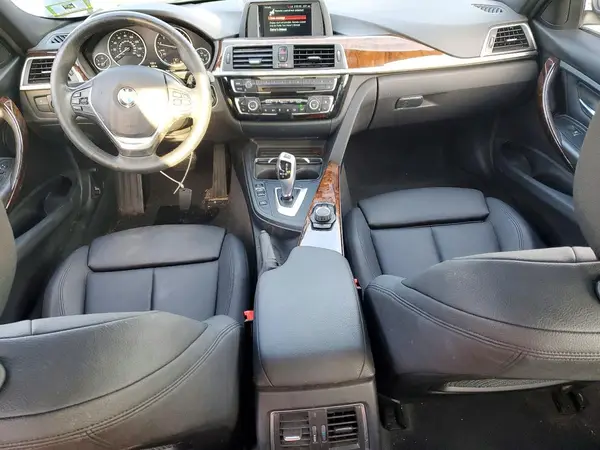 WBA8E5G58JNV02047 2018 BMW 3ER - Image 8