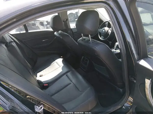 WBA8E5G58JNV03151 2018 BMW 3ER - Image 8