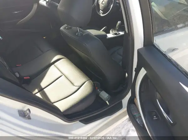 WBA8E5G59GNT93445 2016 BMW 3ER - Image 8