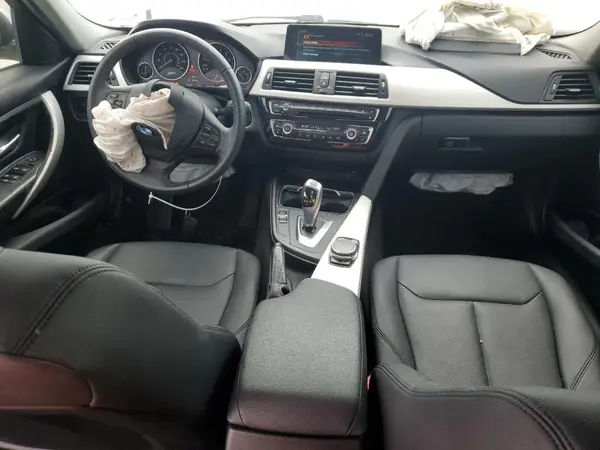 WBA8E5G59HNU22301 2017 BMW 3ER - Image 8