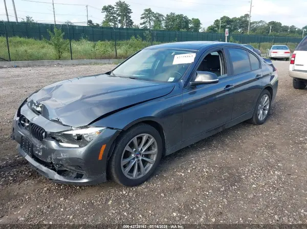 WBA8E5G59HNU22783 2017 BMW 3ER - Image 2