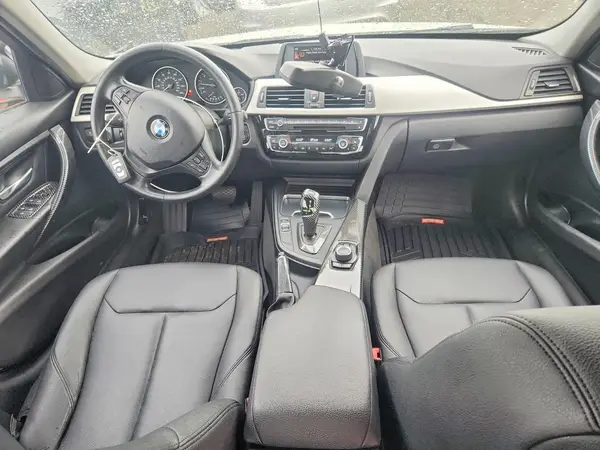 WBA8E5G59HNU41379 2017 BMW 3ER - Image 8